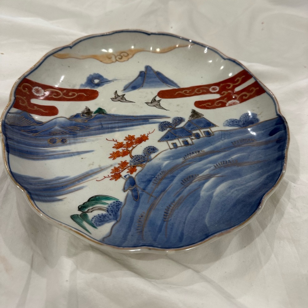 Vintage Japanese Imari Scalloped Porcelain Handpainted Plate